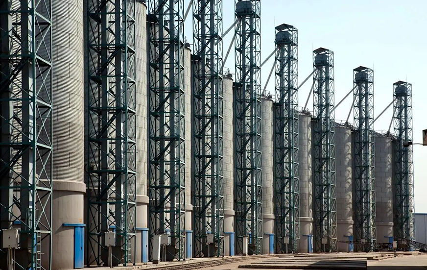飼料成品倉如何實現(xiàn)精準物位體積測量